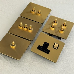146 86 Double 1Gang UK 13A Multi Universal Socket USB C Wall Toggle Light Switch Retro Luxury Stainless Steel Gold 250V Easy
