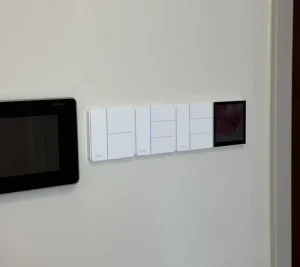 Automatic-Neutral Zigbee 3.0 Smart Wall Switch with Relay, Piano-Key Design, HomeKit Light Controller