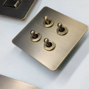Electric Toggle Wall Light Switch 4 Gang 2 Way Brushed Stainless Steel Metal Panel UK Standard