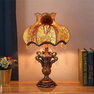European Table Lamp Luxurious Living Room Bedroom Study Villa Hotels LED Retro Creativity Bedside Desk Light