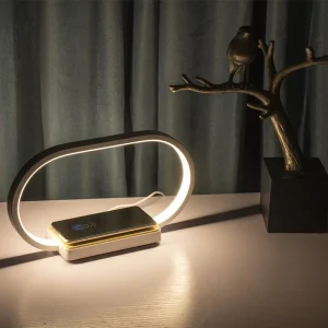 Geagood 3 step Dimmable Bedside Night Desk Light LED Modern Table Lamp With Wireless Charger Speaker
