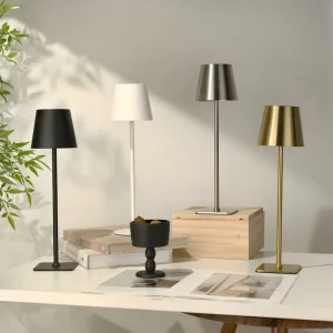 High Quality Cordless Charging Hotel Desk Touch Dimming Restaurant Bar Atmosphere Retro European Simple Table Desk Lamp
