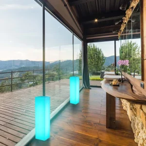 Indoor and Outdoor Decorative Floor Lamps Outdoor Waterproof and High end Design Suitable for Hotel Bars and Restaurants