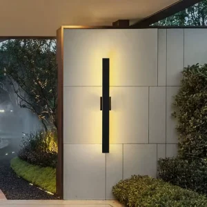 Manufacturer Outdoor Waterproof LED Iron Body Long Strip Wall Lamp Silicon Control Dimmable Minimalist Elegant