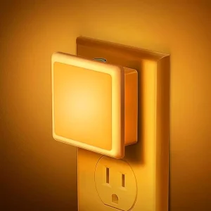 Mini Modern Amber Night Light Plug-In Dusk Dawn Light Sensor 0.3W LED FCC Certified 1-Year Warranty for Bedroom Hallway
