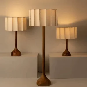 Minimalist Solid Wood Floor Lamp with Fabric Shade Residential Villa Sofa Side Decorative Standing Floor Light