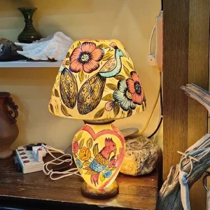 Modern Design Hand Painted Camel Leather Table Lamp with Peacock Pattern Shade and Parrot Design Base