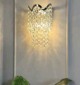 Modern Luxury Crystal Wall Lamp with Smooth Metal Finish Suitable for High End Hotel Luxury Villa Environment Lighting Design