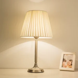 Nordic Design Modern LED Desk Table Lamp Fabric Iron for Bedroom Living Room AC220V Metal Shade