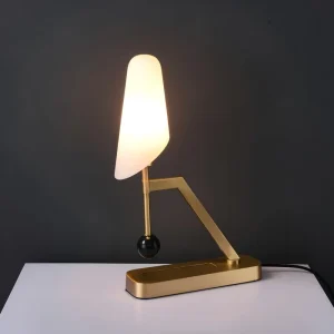 Nordic Modern European Style Table Lamp Warm Wedding Bedside Lamp with Glass and Copper for Bedroom