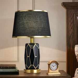Nordic Table Lamp Living Room Hotel Bedroom Bedside Lamp Modern Minimalist Creative Ceramic Table Lamp