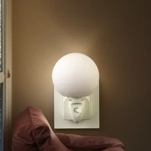 OEM GL-HS8 ETL-Certified Color-Changing Moon LED Bulb with Lamp Base