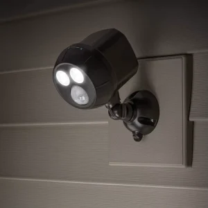 Outdoor LED Motion Sensor Spotlight 6W Battery Powered