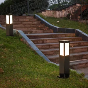 Outdoor Small Waterproof Aluminum LED Solar Garden Light with 6000K Daylight Ra80 1-Year Warranty for Residential Use IP55 Rated