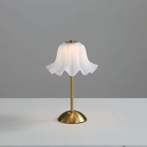 Portable Luxury LED Table Desk Light Metal Touch Control Dimming Cordless Rechargeable Battery for Bedroom Restaurant Hotel Bar