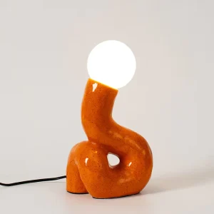 Postmodern Light Luxury Lamp Nordic Creative Personality Living Room Study Master Bedroom Bedside Retro Desk Lamp Lampe De Table