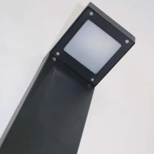 Solar IP65 Water Resistant LED Garden Bollard Light with Lithium Battery 5W Outdoor Landscape Lighting
