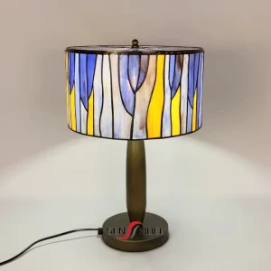 Stained Glass Tiffany Style Vintage Decorative Tulip Table Lamp Desk Lamp Factory Custom