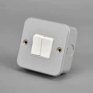UK Standard 2 Gang Electrical Power Wall Lighting Switch for Industrial Use