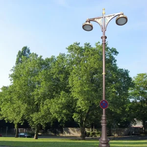 Villa Lawn Landscape LED Garden Light Outdoor Garden Light Light Pole Round Aluminum High Pole European Modern 3M 4M