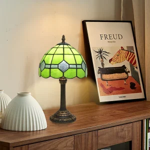 Vintage Tiffany Style Green Stained Glass Lampshade Table Lamp Ambient Light for Bedroom Bedside Decor
