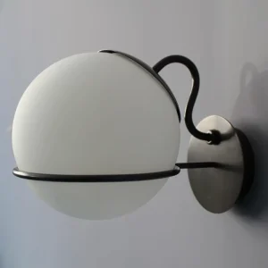 Yihao Modern Creative Minimalist LED Wall Lamps Indoor Iron Body for Living Room and Bedroom Hotel Use